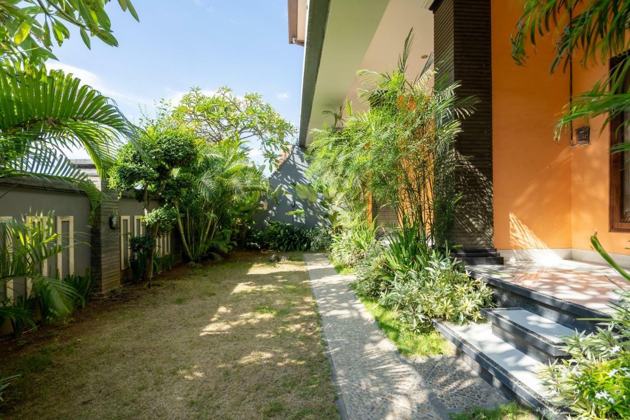 Oyo 922 Pp Dream Guest House Lovina Exterior foto